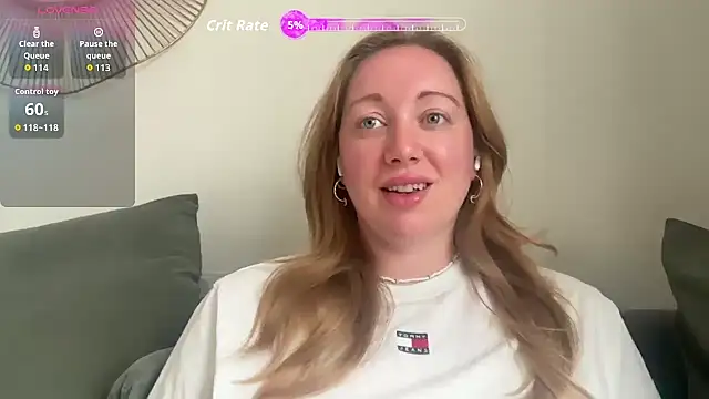 arielsweetieee online show from July 14, 7:13 am