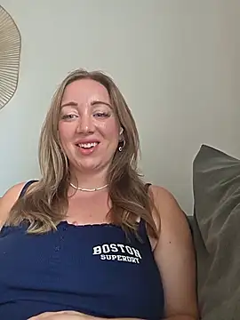 arielsweetieee online show from July 22, 5:05 pm