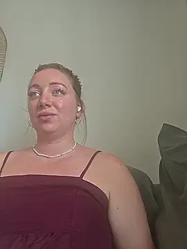 arielsweetieee online show from July 26, 11:28 am
