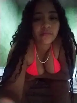 BabyLunaN online show from April 27, 10:30 pm