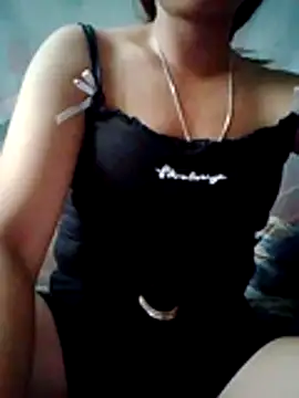 Snapshot of Zara-Lina chatting on July 5, 8:21 am Zara-Lina online show from July 5, 8:21 am