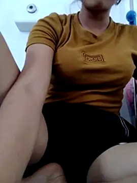 Snapshot of Zara-Lina chatting on July 25, 6:55 am Zara-Lina online show from July 25, 6:55 am