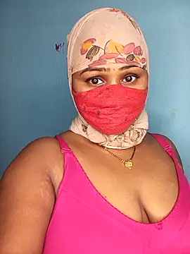 Snapshot of Hotty-Kobita-Vabi chatting on May 13, 7:28 am Hotty-Kobita-Vabi online show from May 13, 7:28 am