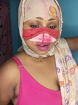 Snapshot of Hotty-Kobita-Vabi chatting on May 14, 7:26 am Hotty-Kobita-Vabi online show from May 14, 7:26 am