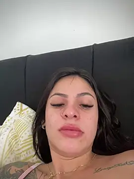 Snapshot of Livia-cortez chatting on April 17, 12:19 pm Livia-cortez online show from April 17, 12:19 pm