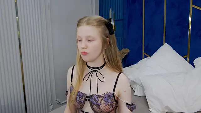 LilianHowards online show from April 24, 10:28 am