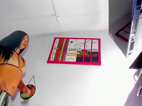 luisahotsx online show from April 18, 2:54 pm