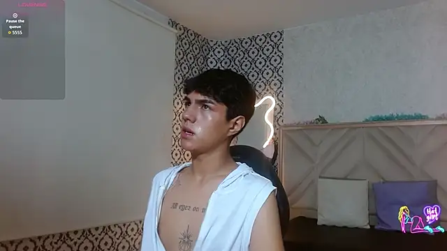 Snapshot of Damian_tay chatting on June 19, 11:36 am Damian tay online show from June 19, 11:36 am