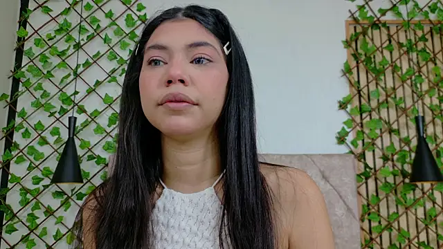 Nathy Pelaez online show from April 21, 11:16 am
