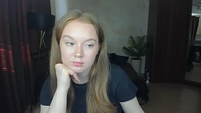 Snapshot of ValeriSunny chatting on May 21, 2:57 pm ValeriSunny online show from May 21, 2:57 pm