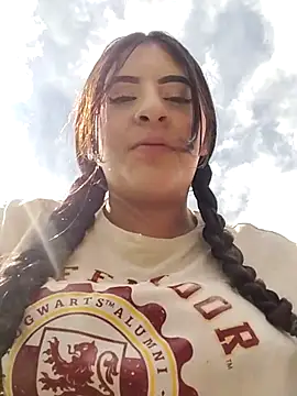 Snapshot of Maggiee_1 chatting on July 4, 6:58 pm Maggiee 1 online show from July 4, 6:58 pm