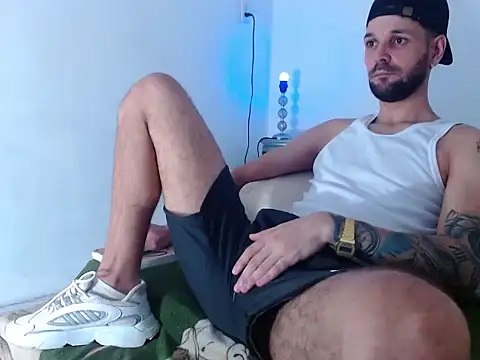 geremi12345 online show from June 1, 10:33 pm