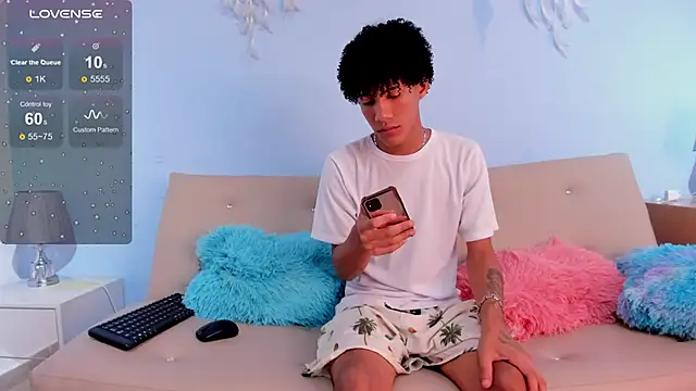 NoahBull19 online show from May 8, 9:09 pm