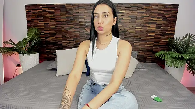 valkiriia   online show from July 12, 5:20 am