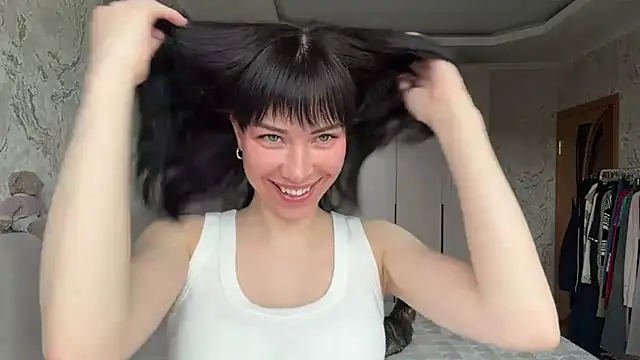 LuisaAlconcel online show from May 2, 1:38 pm