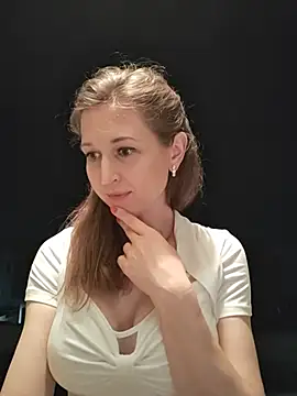 irresistibelle online show from July 4, 6:47 pm