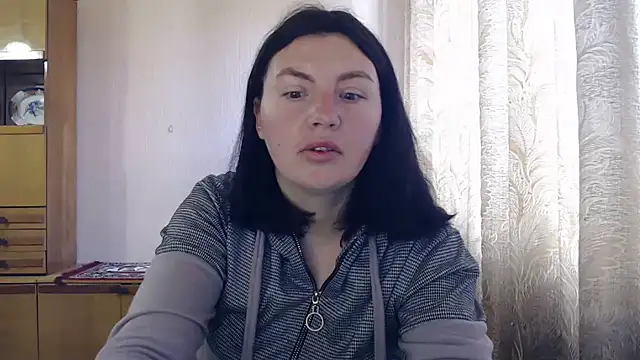 AlinaxJames online show from April 24, 7:44 am