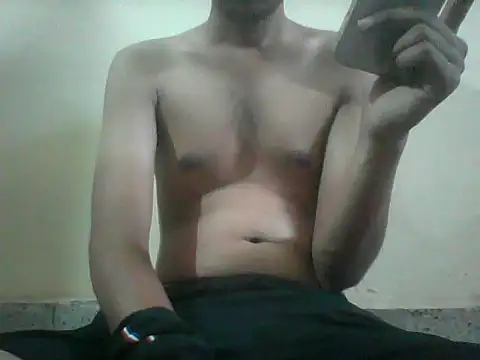 SkinnyGuy23 online show from April 17, 3:37 pm