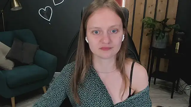 French Fry online show from July 15, 3:17 pm