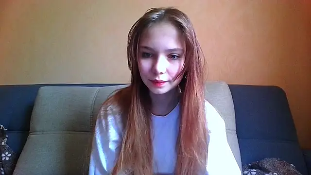 Snapshot of Princess_Mira chatting on May 14, 8:43 am Princess Mira online show from May 14, 8:43 am