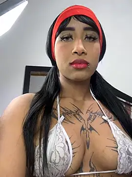 Snapshot of Zaabrina_20 chatting on April 28, 2:27 am Zaabrina 20 online show from April 28, 2:27 am