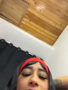 Snapshot of Zaabrina_20 chatting on May 8, 2:50 am Zaabrina 20 online show from May 8, 2:50 am