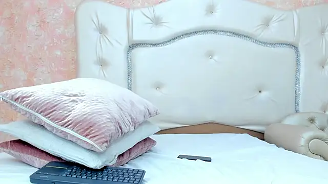 LianCarter  online show from May 5, 3:14 am