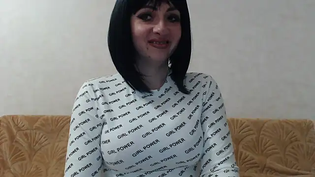 Isabella15689 online show from April 21, 2:26 am