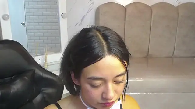 Little Samy v online show from May 10, 1:33 am
