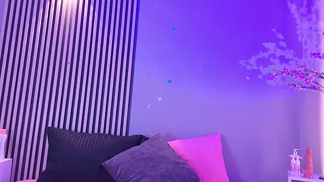 JadeHearrt online show from May 15, 6:26 pm