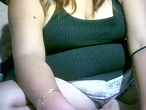 Snapshot of asian_beMhine1 chatting on May 29, 8:18 pm asian beMhine1 online show from May 29, 8:18 pm