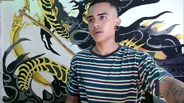 Snapshot of Kizameee_ chatting on June 16, 2:52 pm Kizameee online show from June 16, 2:52 pm