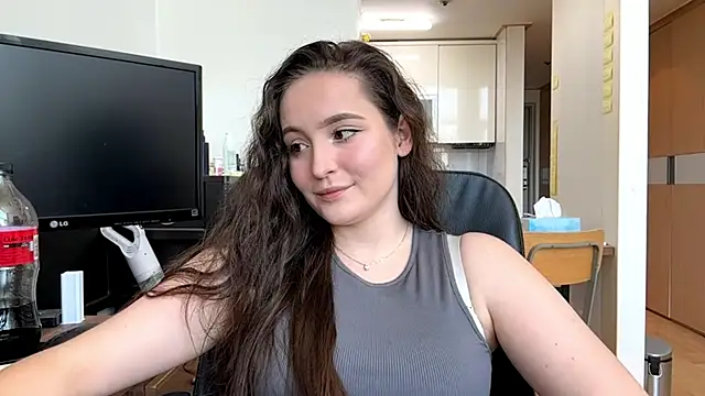 Emilly Cart online show from May 15, 3:35 am