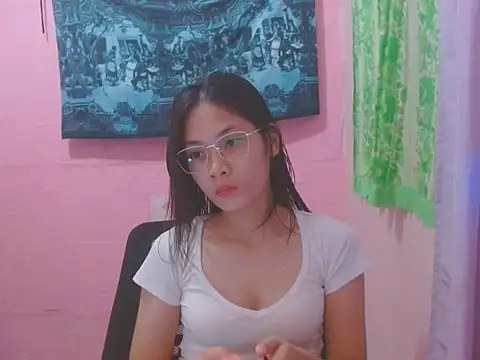 Sweetsexylady19 online show from May 31, 4:09 am