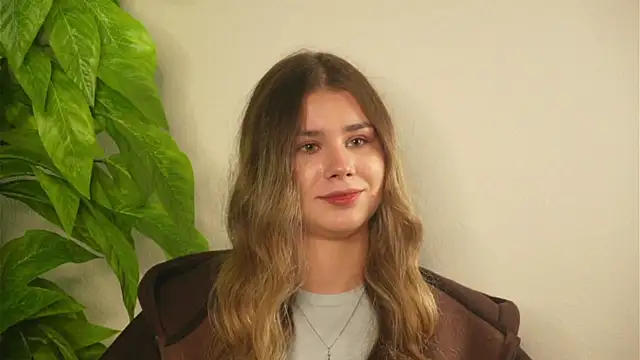 RosyWahpekeche online show from April 23, 5:04 pm