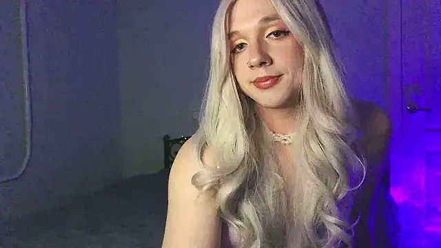 Snapshot of Gina_Rose_ts chatting on May 1, 7:40 pm Gina Rose ts online show from May 1, 7:40 pm