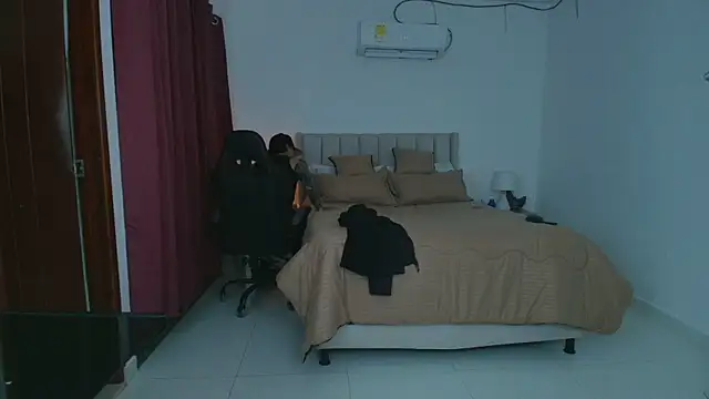 Snapshot of Mrbig_maximo chatting on June 17, 2:47 am Mrbig maximo online show from June 17, 2:47 am