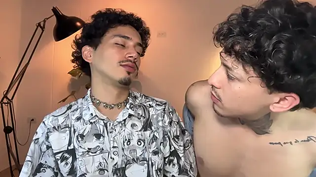 Noah and Steven online show from May 19, 3:40 pm