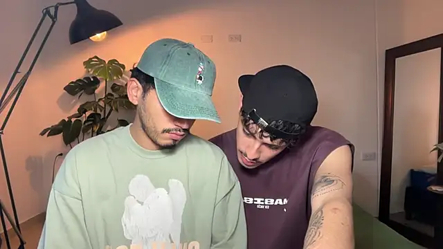 Noah and Steven online show from June 11, 8:51 pm