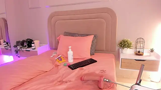 Rachelladams online show from April 21, 2:51 am