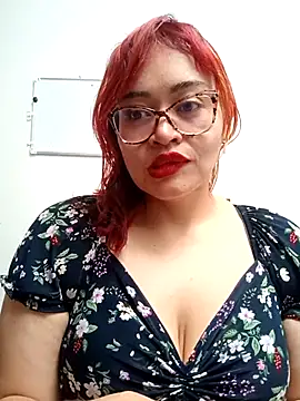Amaranta-Luque online show from April 22, 8:10 pm