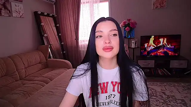 yoursLina online show from June 22, 6:54 am