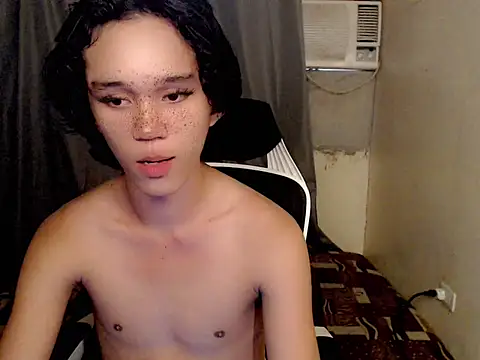 Snapshot of urnaughty_paul chatting on May 31, 6:53 am urnaughty paul online show from May 31, 6:53 am