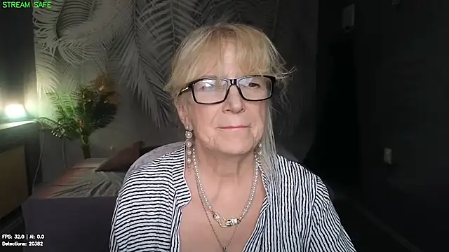 Dr Mireille online show from July 30, 8:24 am