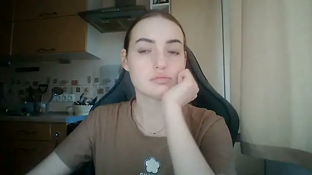 Snapshot of Lisanta chatting on June 14, 3:03 pm Lisanta online show from June 14, 3:03 pm