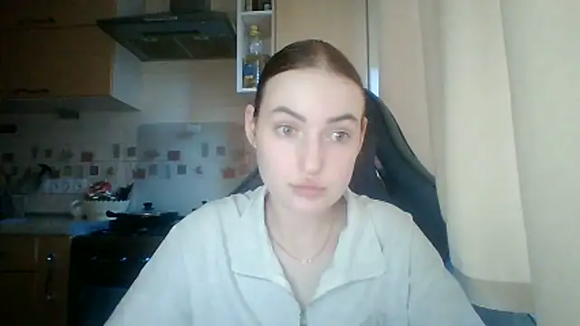 Snapshot of Lisanta chatting on June 16, 3:47 pm Lisanta online show from June 16, 3:47 pm