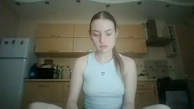 Lisanta online show from July 9, 6:34 pm