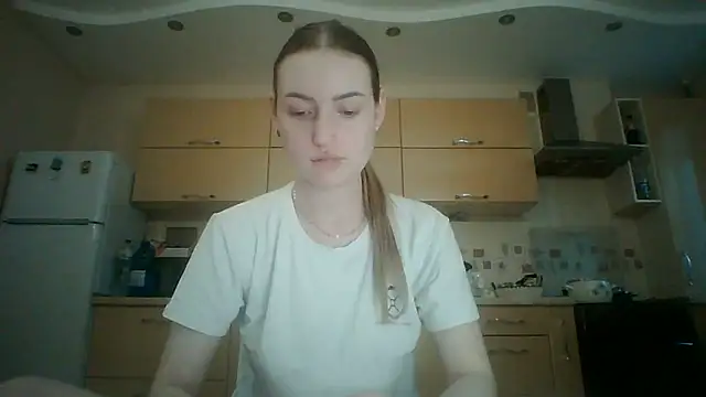 Lisanta online show from July 19, 4:44 pm