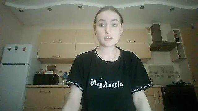 Lisanta online show from July 21, 7:27 pm