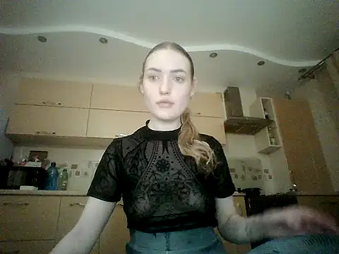 Lisanta online show from July 31, 8:41 pm